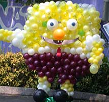 Sponge Bob balloon sculpture creation